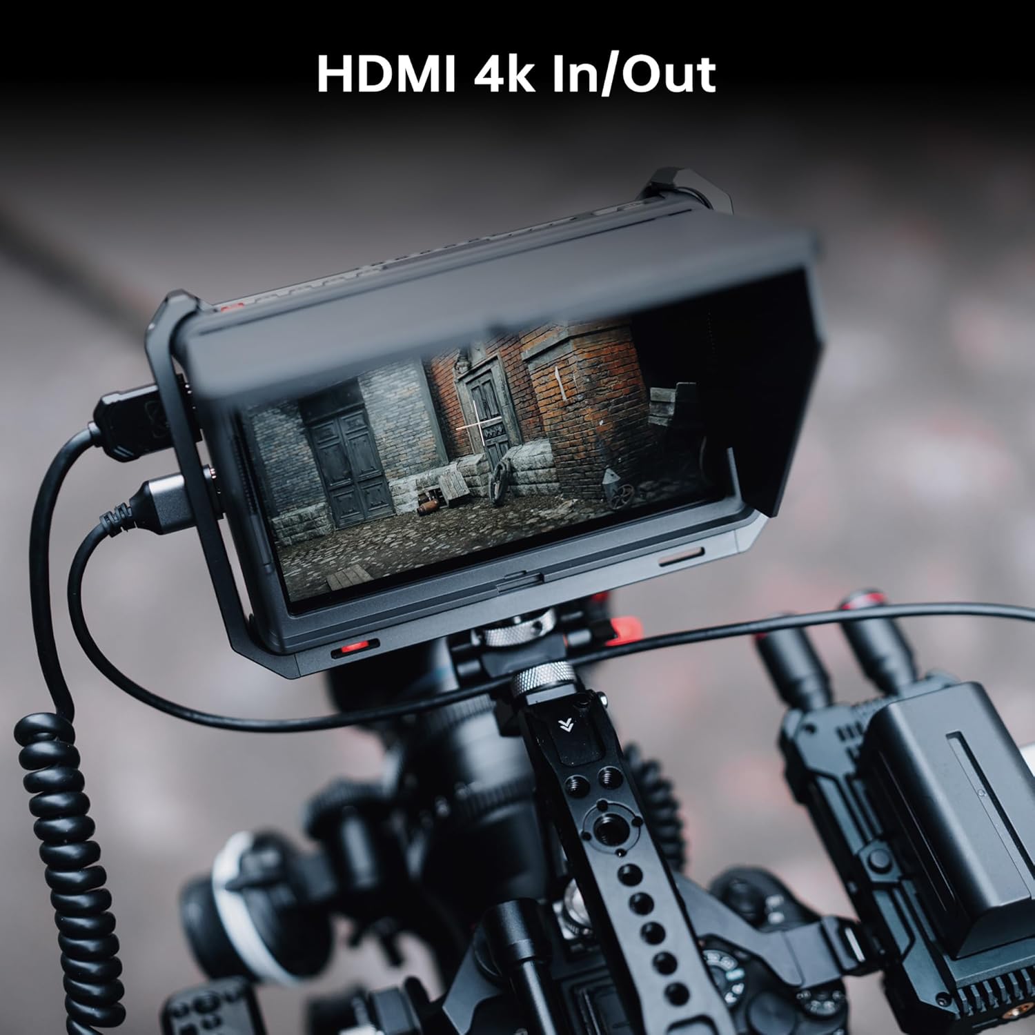 شاشة كاميرا VILTROX DC-X2 تعمل باللمس مقاس 6 بوصات بدقة Full HD بتقنية IPS، سطوع 2000 شمعة، مزودة بمنفذ HDMI للإدخال/الإخراج، وغطاء واقٍ من الشمس، وأدوات عرض ثلاثية الأبعاد (LUT)، وموجات، ومخططات بيانية، ومقياس متجهات، باللون الأسود. 