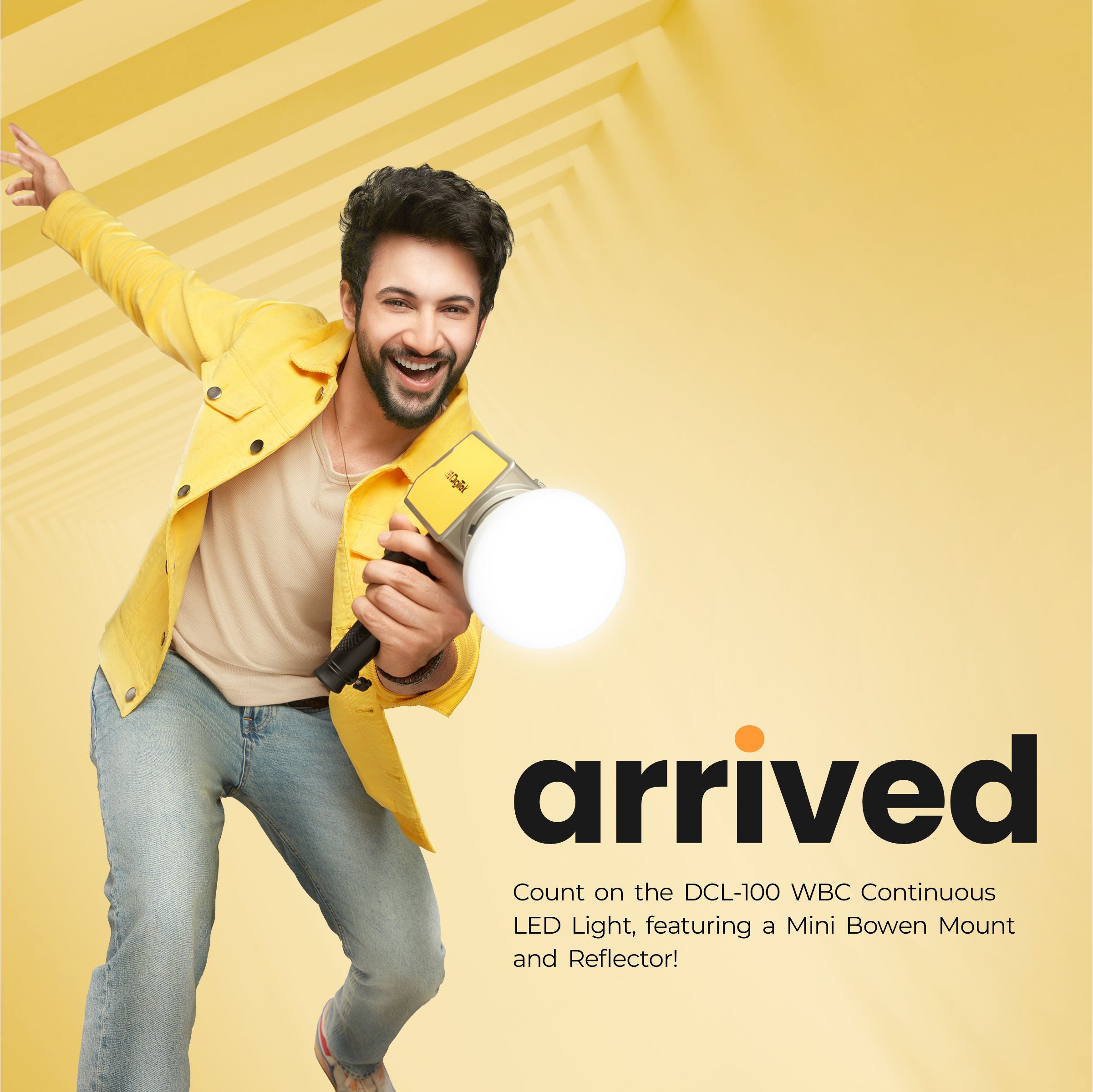 مصباح LED ثنائي اللون مستمر بقوة 100 واط من DIGITEK® (DCL-100 WBC) مع حامل Mini Bowen وعاكس، درجة حرارة اللون من 2700 كلفن إلى 6500 كلفن + 200 درجة، 20 وضع إضاءة، مؤشر تجسيد اللون 97+، سطوع من 0 إلى 100%، تحكم عبر تطبيق، إضاءة لتصوير الفيديو